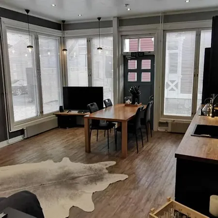 Luxury In The Middle Of Old Διαμέρισμα Rauma