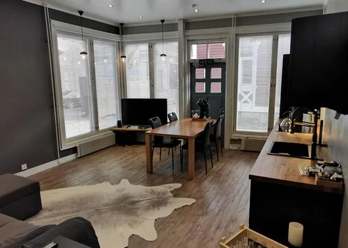 Luxury In The Middle Of Old Apartman Rauma